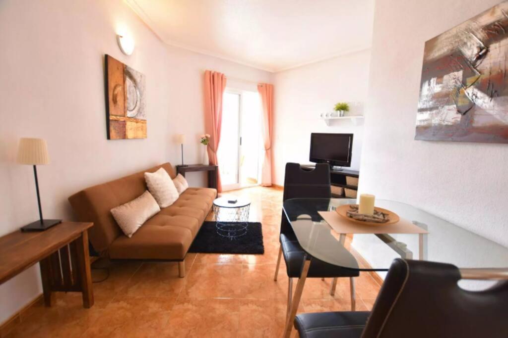 Top Floor Torrevieja Center Apartment المظهر الخارجي الصورة