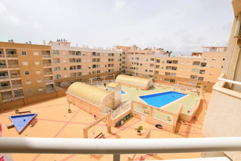 Top Floor Torrevieja Center Apartment المظهر الخارجي الصورة