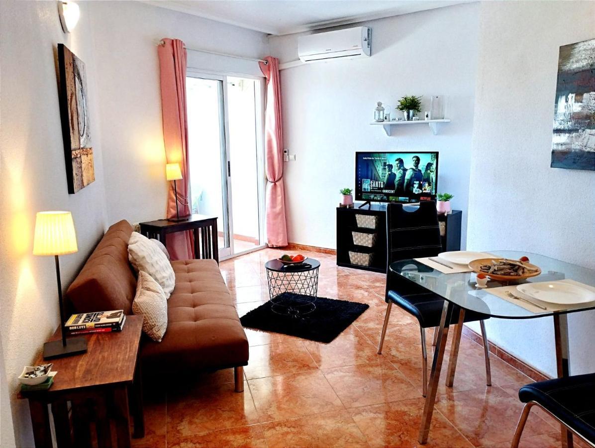 Top Floor Torrevieja Center Apartment المظهر الخارجي الصورة